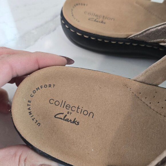 Clarks Collection Womens Comfort Casual Sandals Sz 9 Metallic Leather Adjustable - Picture 8 of 10